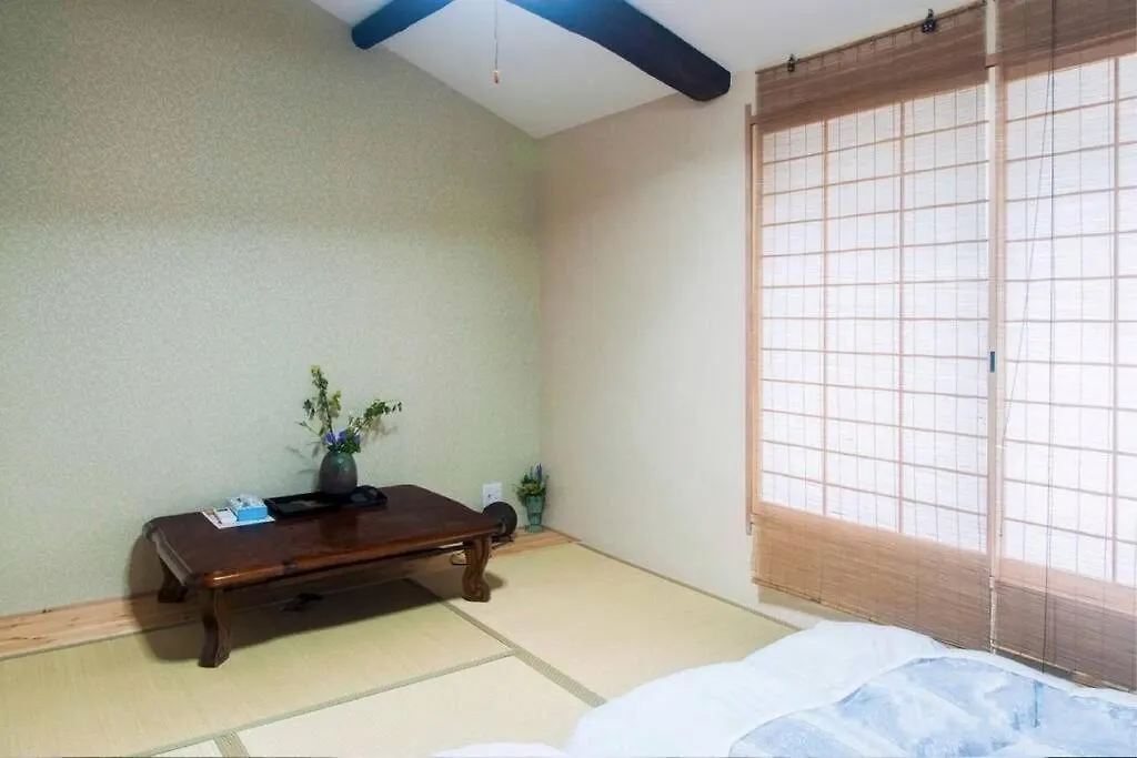 平安神宮京都大学近くバス停すぐ伝統和風一棟貸し町屋浅蘇 0*, Kyoto Japan